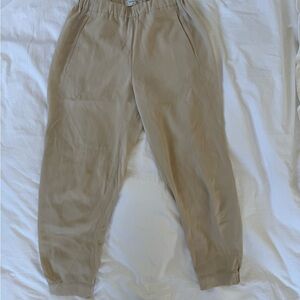 Aritzia Beige Cropped Jogger Pants, XS